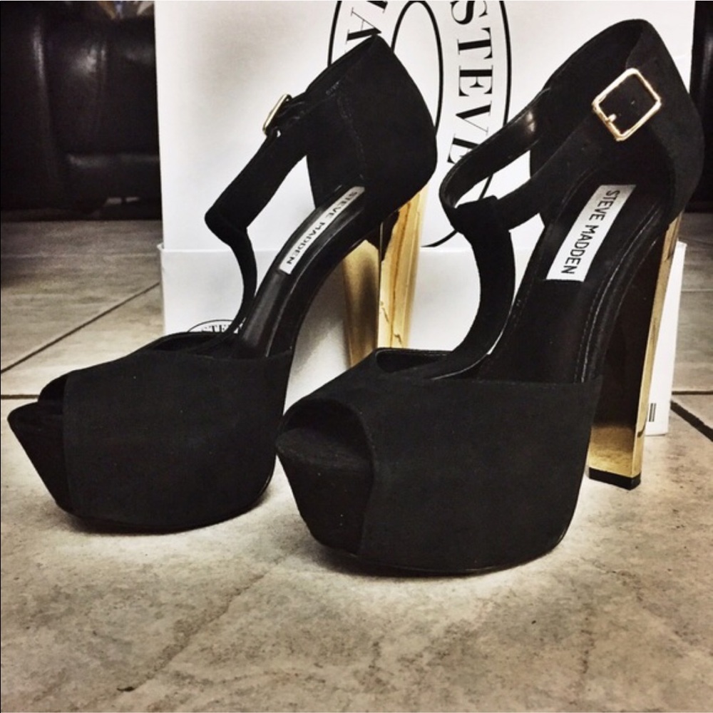 Steve Madden Dyvine Black Suede Platform Heels